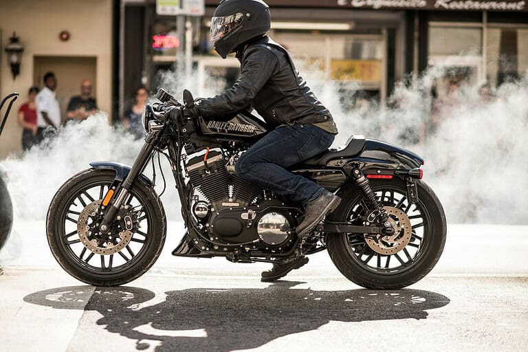 harley davidson motorcycle side profile